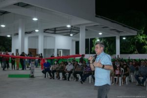 Como senador de Roraima, Romero Jucá conseguiu os recursos para a construção da Rodoviária de Amajari. Na foto, ele fala durante a inauguração do local