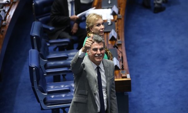 Romero Jucá aprovou a lei sem necessidade de escolaridade no enquadramento
