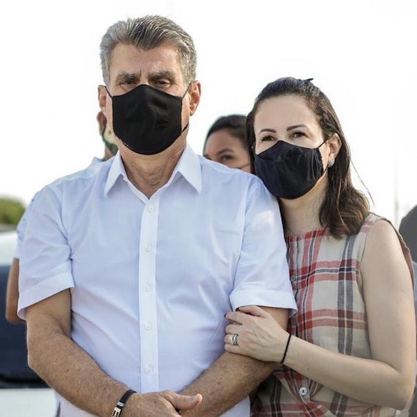 Romero Jucá e Rosilene Brito de máscara demonstram preocupação com a pandemia em Roraima