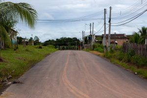 Imagem de rua asfaltada