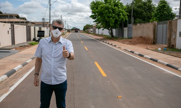53 ruas de Boa Vista estão recebendo asfalto com recursos de Romero Jucá