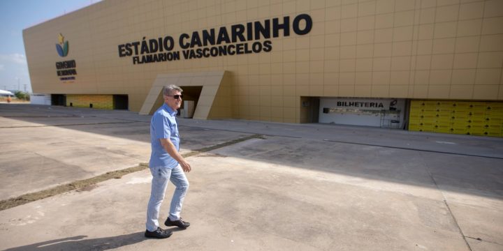 Romero Jucá no Estádio Canarinho