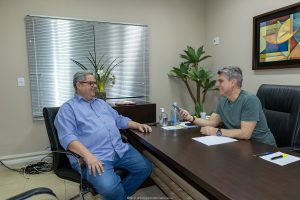 Conversa sobre a saúde em Roraima com doutor Frutuoso e Jucá