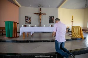 Romero Jucá é católico e lembra o sacrifício de Jesus na Sexta-Feira Santa