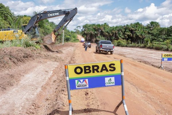 Começaram as obras para preparar a colocação do asfalto em vicinal do Tamandaré