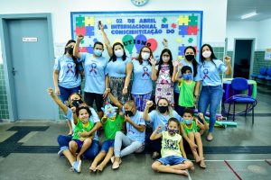 O Centro Municipal de Educação Especial atende as crianças autistas