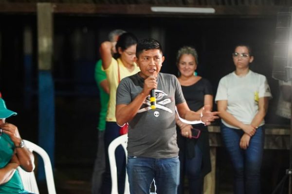 Professor Leandro Guilherme reclama da educação e estradas das comunidades indígenas de Roraima