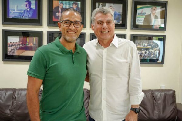 Romero Jucá conversa com Arthur Henrique no seu podcast do Dia do Prefeito
