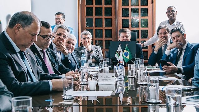 Romero Jucá participa da reunião do MDB sobre a campanha de filiação Bora 15