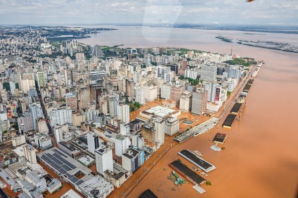 O Rio Grande do Sul enfrenta uma inundação histórica